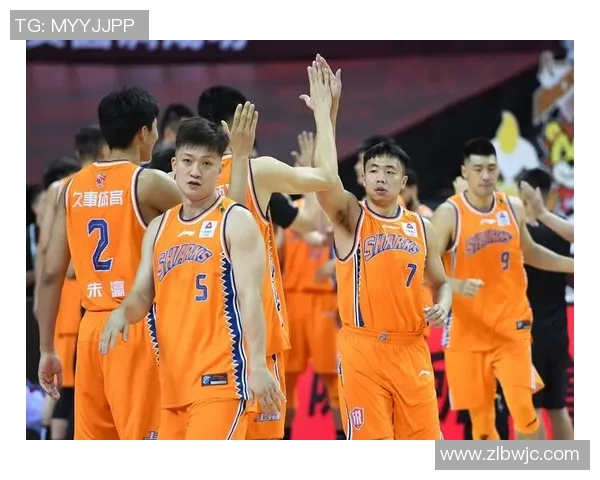 上海篮球队比赛经验引发热议球迷观点各异分析深入