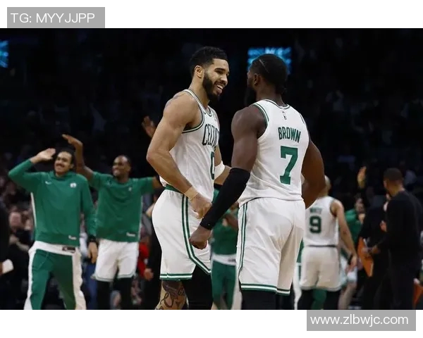 杰森塔图姆如何在NBA赛场上展现领袖魅力与超凡实力