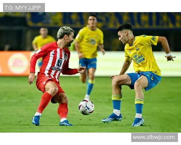 莱斯特城与马德里竞技首回合激战回顾与精彩瞬间分析