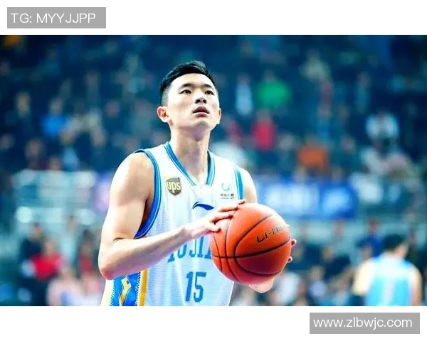 陈林坚的篮球之路：从默默无闻到CBA明星的奋斗历程与成长故事